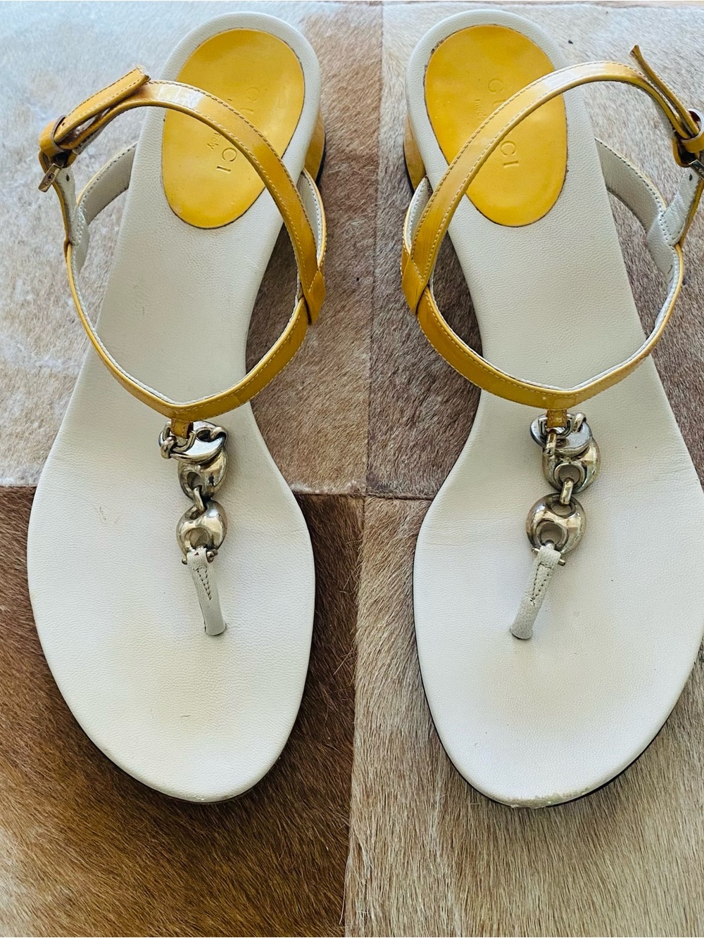 Gucci White and Mustard Yellow T-Strap Sandals with Chain Detail
